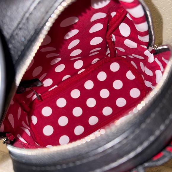 đź–¤ Loungefly Disney Minnie Mouse Quilted Studded Bow Mini Backpack + Coin Purse - Picture 7 of 8